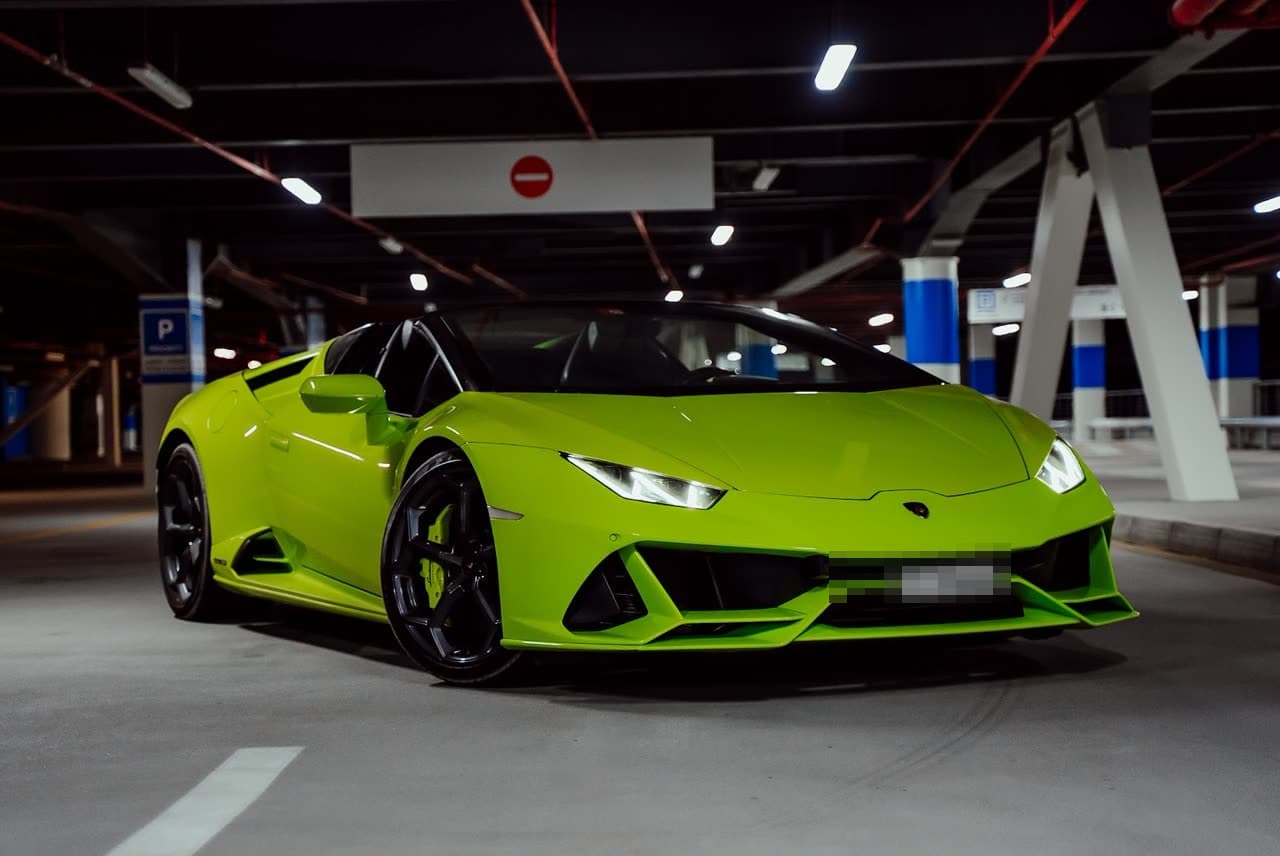 Can Tourists Rent a Lamborghini in Dubai on a Visit Visa?