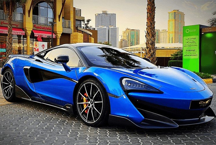 Rent McLaren 600lt in Dubai