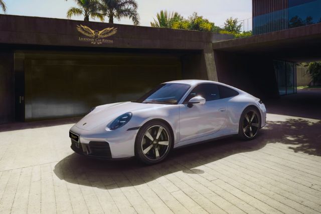 Porsche 911 Carrera S Rental Dubai