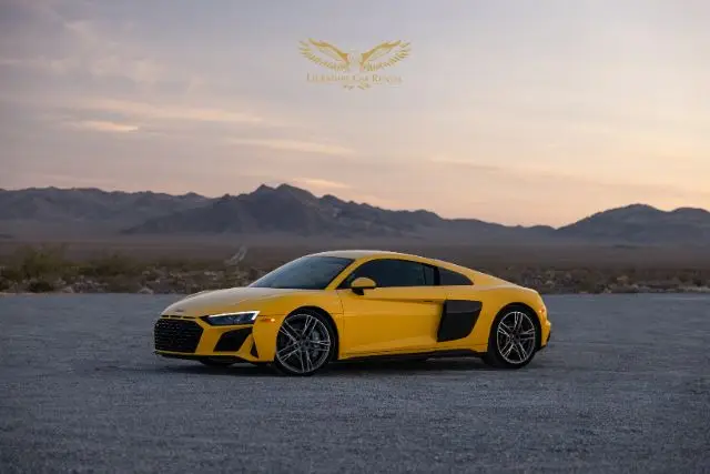 Luxury car rental Dubai - Audi R8