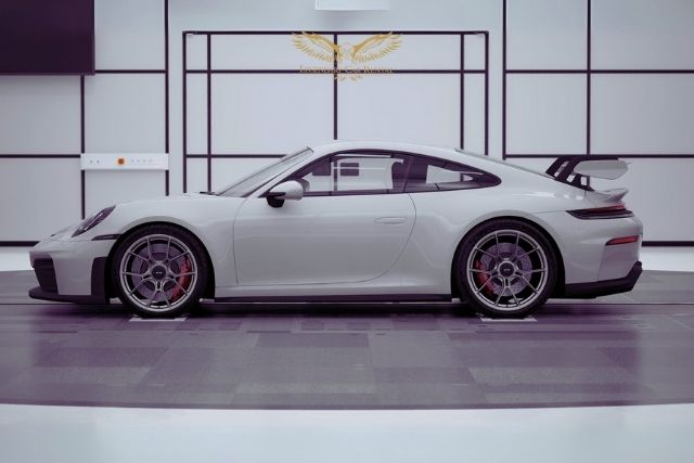 Porsche 911 GT3 for rent in Dubai