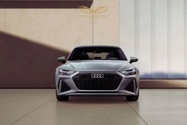 Rent Audi RS7 in Dubai